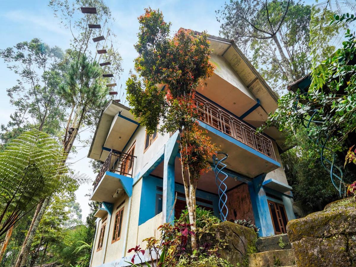 Oyo Homes 90915 Eco Tourism Desa Cihanjuang Rahayu Ciwangun Indah Camp Villas Bongkar Zewnętrze zdjęcie