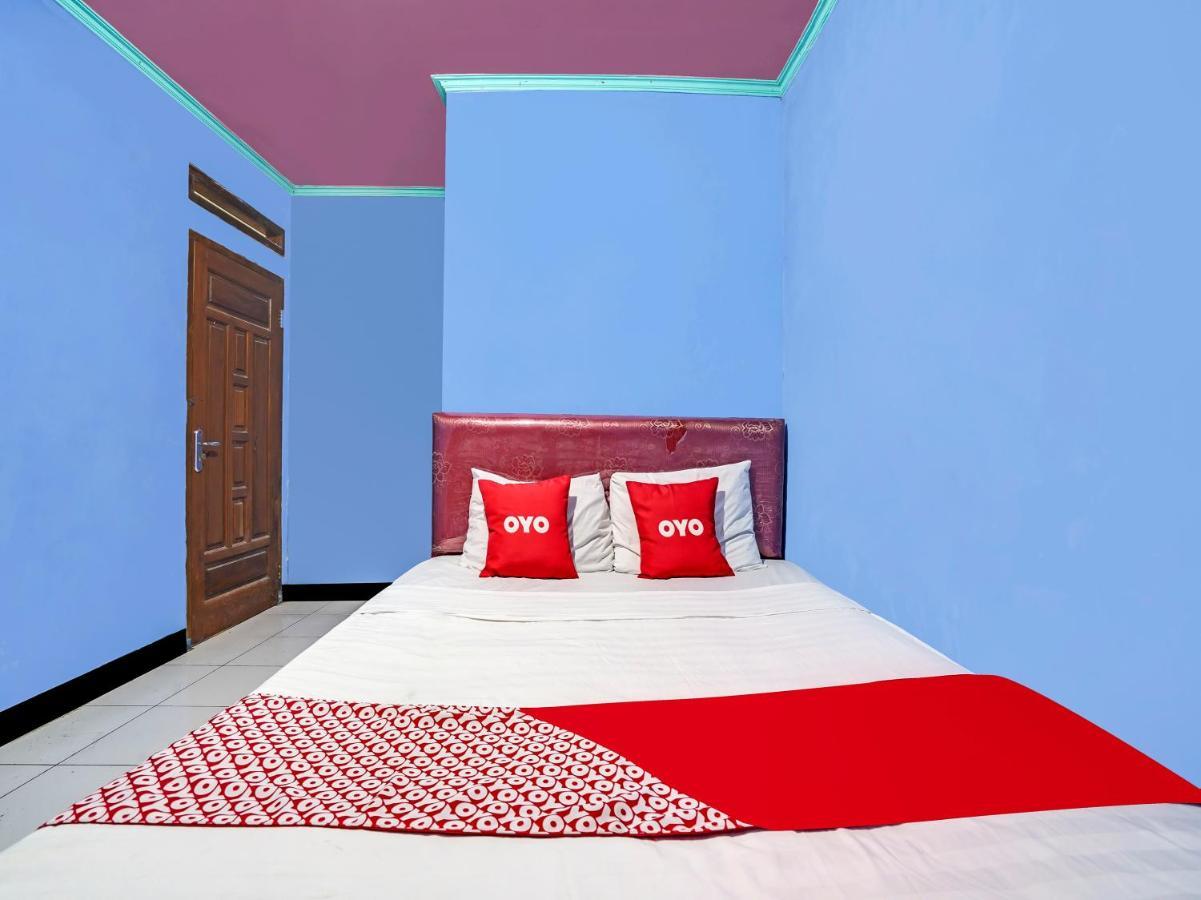 Oyo Homes 90915 Eco Tourism Desa Cihanjuang Rahayu Ciwangun Indah Camp Villas Bongkar Zewnętrze zdjęcie