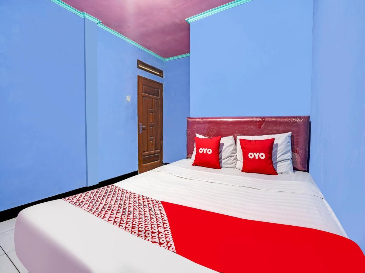 Oyo Homes 90915 Eco Tourism Desa Cihanjuang Rahayu Ciwangun Indah Camp Villas Bongkar Zewnętrze zdjęcie